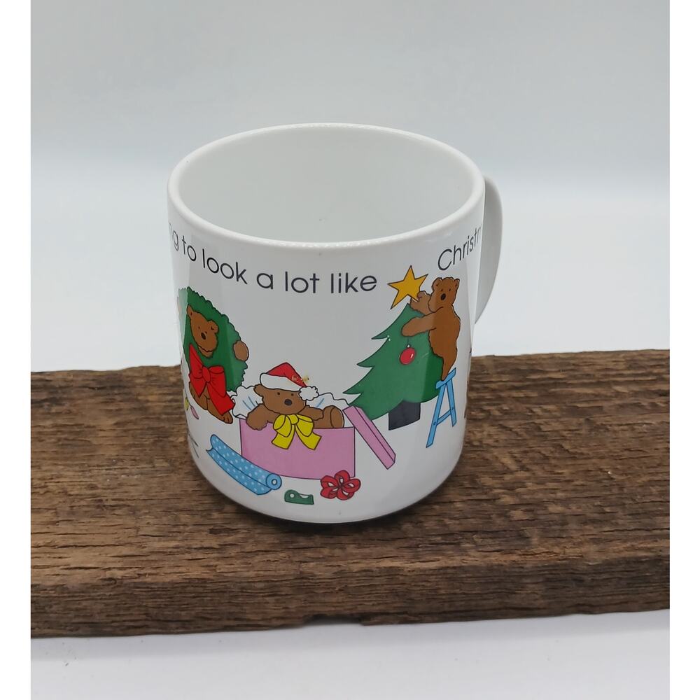 Vtg Russ Berrie It's Beginning to Look a Lot Like Christmas Coffee Mug Bears